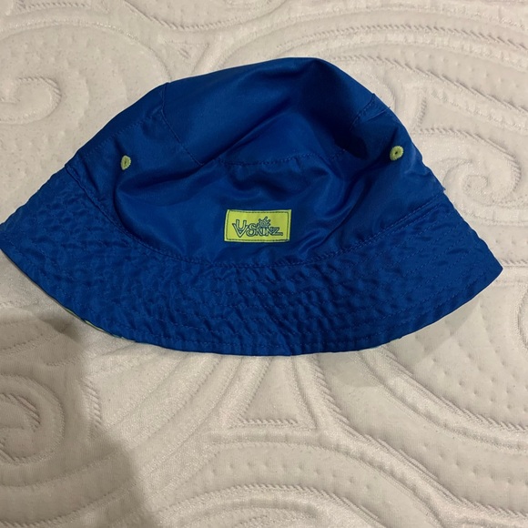 2t Swim Trunks, Rash guard, and Matching Hat - Picture 3 of 3